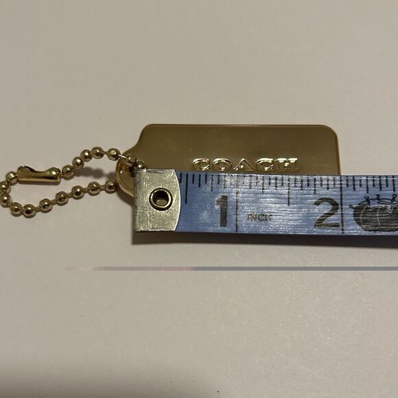 Coach New York Gold Tone Bag Charm Hang Tag Keychain Solid Metal - Picture 6 of 6